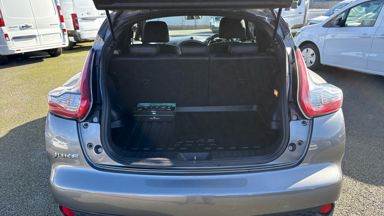 Nissan Juke 1.6 N-Connecta 5dr Xtronic Petrol Hatchback